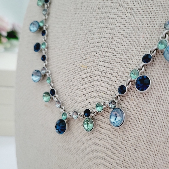 Napier rhinestone necklace - Picture 2 of 7